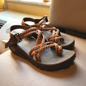 W 6 Chaco ZX/2 Copperhead Unawee Hiking Sandals